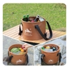 Ảnh ghép xô nước gấp gọn Flextail Flex Bucket đựng đồ uống và được xách trên bàn cắm trại