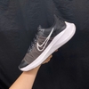 SZ43 Nike Air Zoom Winflo 8 'Black White' CW3419-006 065662