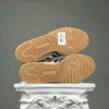 SZ44 Adidas Neutral Courtic 