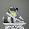 SZ42.5 Nike Air Jordan 1 Mid 'Gunsmoke Volt' 554724-072 036895