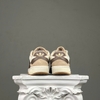 SZ40 Adidas Neutral Courtic 