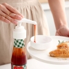 Vòi nhựa bơm xịt si rô, nước sốt, gia vị, dầu ăn dạng nhấn