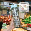 Bình nhắc nhở uống nước có ống hút, vạch chia màu | Dung tích 900ml