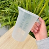 Ca đong nhựa | Dung tích 1000ml | Có nắp