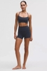 Quần tập Lululemon dáng đùi