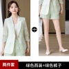 Áo xanh và quần xanh