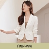 007 bộ đồ trắng
