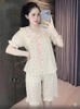 Cổ V Hoa Hồng