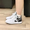 Air Jordan 1 Low ‘Reverse Panda’ 553558-132