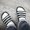 Dép BÁNH MÌ ĐEN TRẮNG ADIDAS ADILETTE 280647