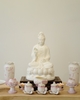 Tượng Quan Âm sứ trắng