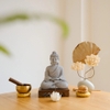Tượng Thích Ca áo xám