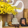Tượng A Di Đà áo xám