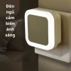 Đèn Ngủ Cảm Biến Ánh Sáng (hình vuông, màu trắng)