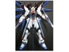 Mô Hình Lắp Ráp Gundam MG Strike Freedom 1/100 Gundam SEED Destiny của Bandai nhật bản