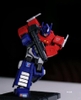 Mô hình lắp ráp Blokees Transformers – G1 Optimus Prime (20cm) – Luminous Eyes