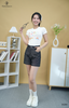 Short jean ôm chỉ nổi