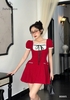 Đầm cổ vuông ren trắng thắt nơ hông