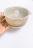 Bát silicone chống đổ Mom Trusted kèm nắp (màu ngẫu nhiên)