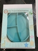 Khay chia ngăn silicone chống đổ Mom Trusted (màu ngẫu nhiên)