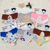 Yếm cotton cổ ve (màu ngẫu nhiên)