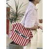 Túi xách Holy Moly kẻ trắng đỏ size 45x26cm