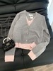 Áo cardigan len màu xám phối hồng cho nữ