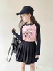 Bộ áo dài tay raglan đen hồng kèm chân váy xếp li in mẫu Labubu