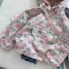 Áo gió hoa hồng có mũ, túi dáng hoodie bo chun cho bé