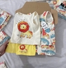 Set 2 bộ cotton ba lỗ sư tử vàng cho bé