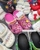 Dép sục Crocs Hello Kitty Sanrio màu hồng