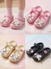 Dép crocs charm Hello Kitty 3 màu hồng, be, đen