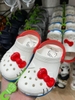 Dép Crocs Hello Kitty màu trắng - bản kỉ niệm 50 năm