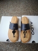Dép xỏ ngón ALDO 2 màu trắng, xanh navy