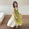 Set váy hai dây màu be mix áo dệt kim xanh bơ size đại bé gái