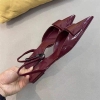 Giày bệt mũi nhọn đỏ mận Zara