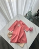 Áo dài bé gái Linen Áo hồng thêu hình gấu