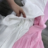Váy linen cổ đức MNG 2 màu trắng, hồng dáng đuôi cá