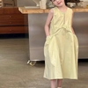 Váy thô sát nách màu vàng khoá kéo cho bé
