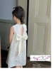 Váy sát nách ren trắng nơ lưng Anni Kids dáng suông