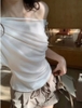 Áo thun lệch vai WG.WE 2 màu trắng, nâu