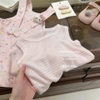 Set yếm Hello Kitty hồng đính ngôi sao bé gái
