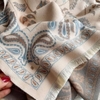 Khăn quàng cổ họa tiết chim xanh & hoa văn cổ điển