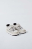 Giày sneaker Zara quai dán màu trắng mix xám