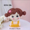 SLC- Silicon bé gái áo vàng cài hoa hồng