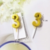 Một Chiếc Nến số 3 vàng
