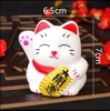 Mèo lớn nhựa cứng