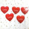 Set tim đỏ chữ love trắng