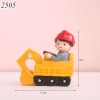 Tuong - Tuong - bé trai lái xe máy cẩu công trình 1