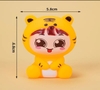 Tượng bé gái hổ vàng nhựa mềm